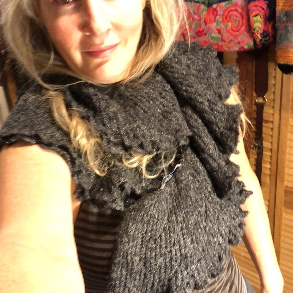 Grey scarf with slight silver threads in in. Beautiful ruffled lace looking EUC